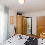 Apartment Teras De Vodice